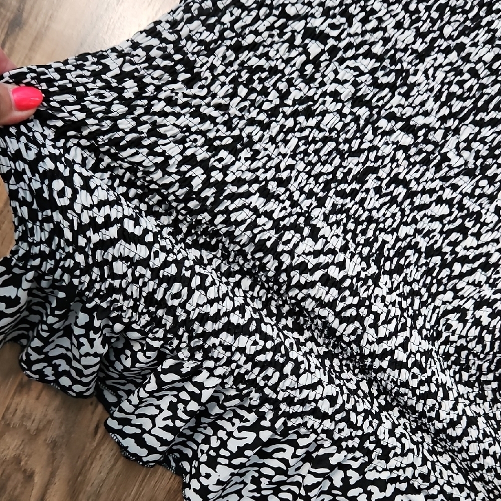 THE MOON Black and White Women's Bodycon W/Stretch Dress - Picture 10 of 11